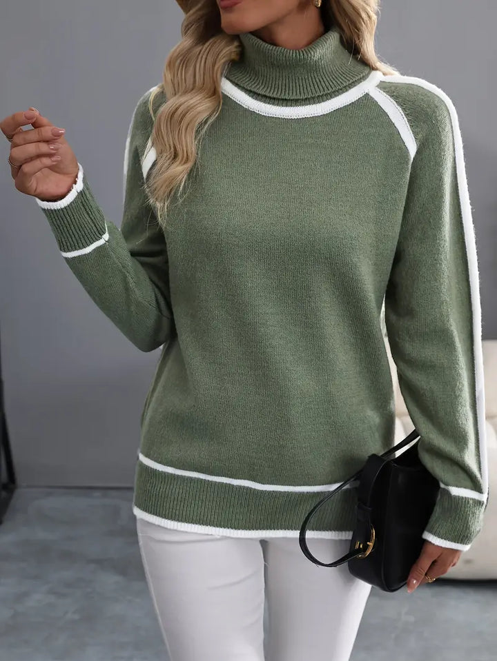 Aspen Curve Turtleneck