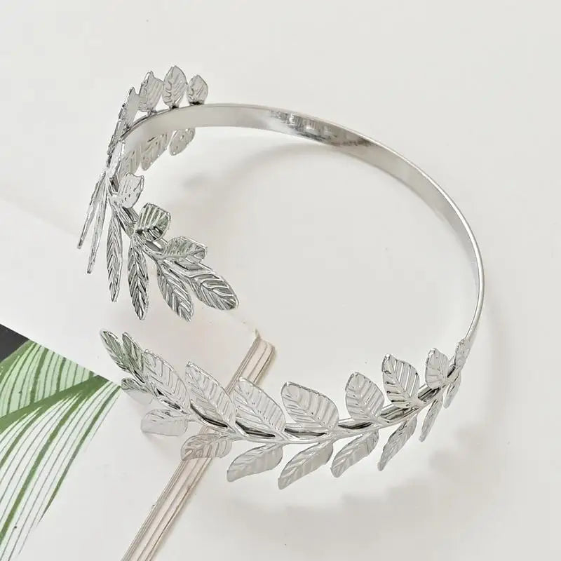 Calla Metallic Curtain Tieback