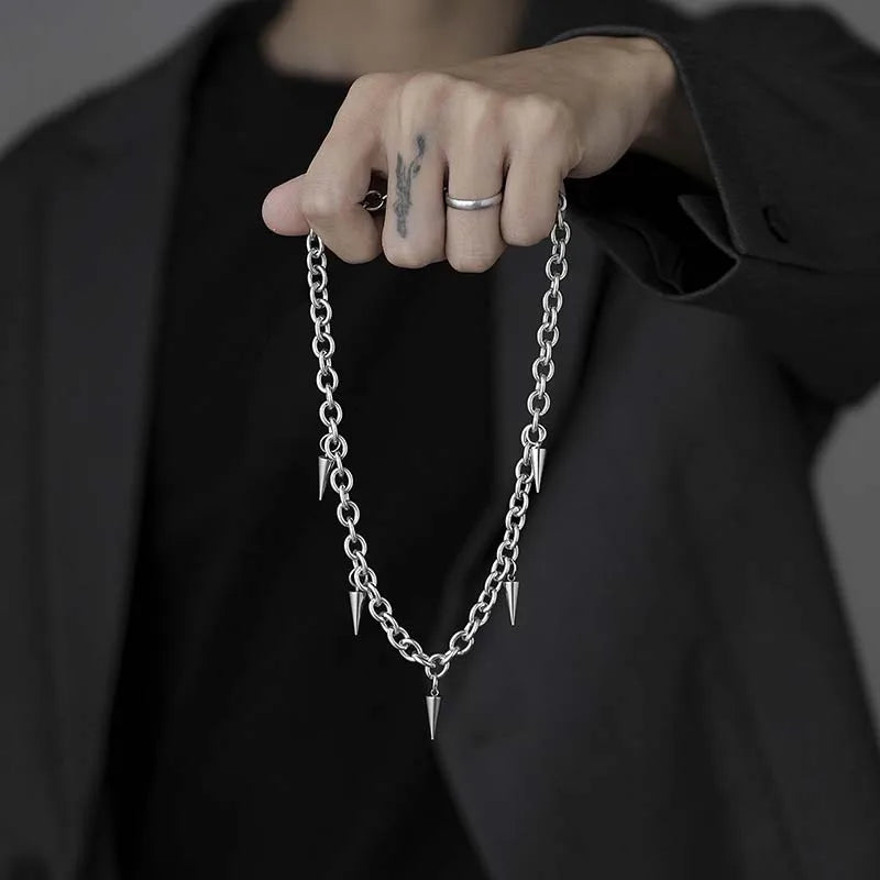 Lucien Thorn Chain