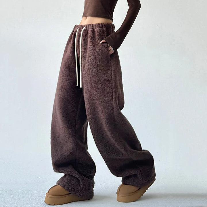 Clara Loose Lambswool Joggers