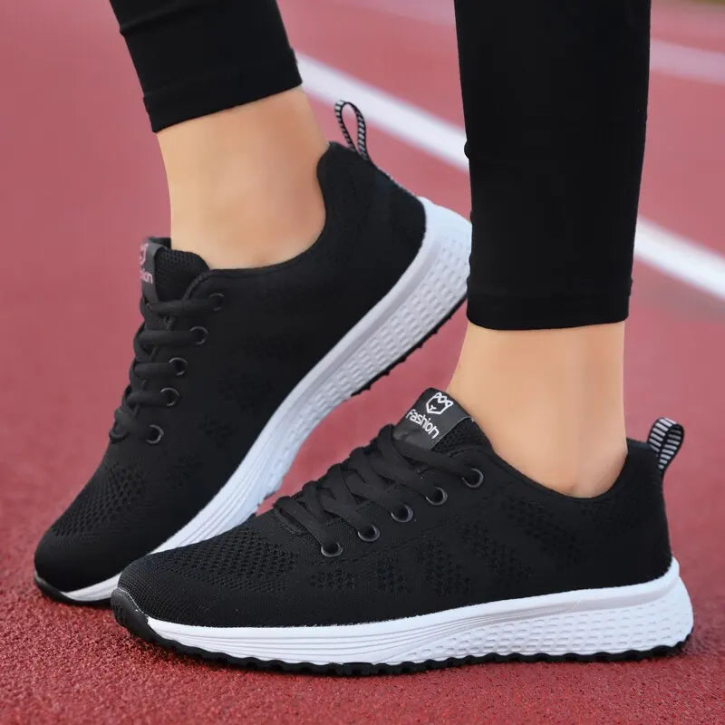 Elara Swift Sneakers