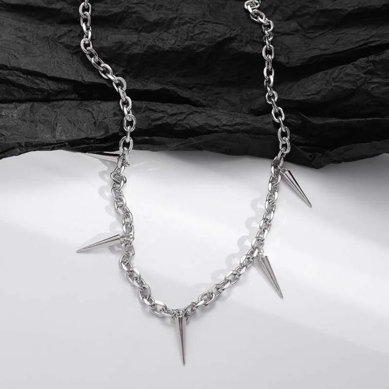 Lucien Thorn Chain