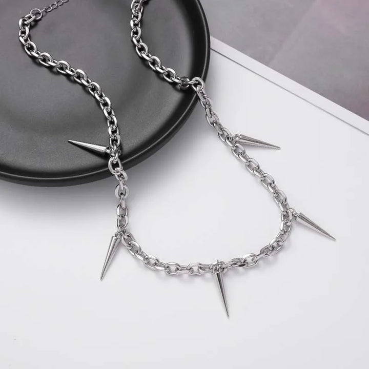 Lucien Thorn Chain