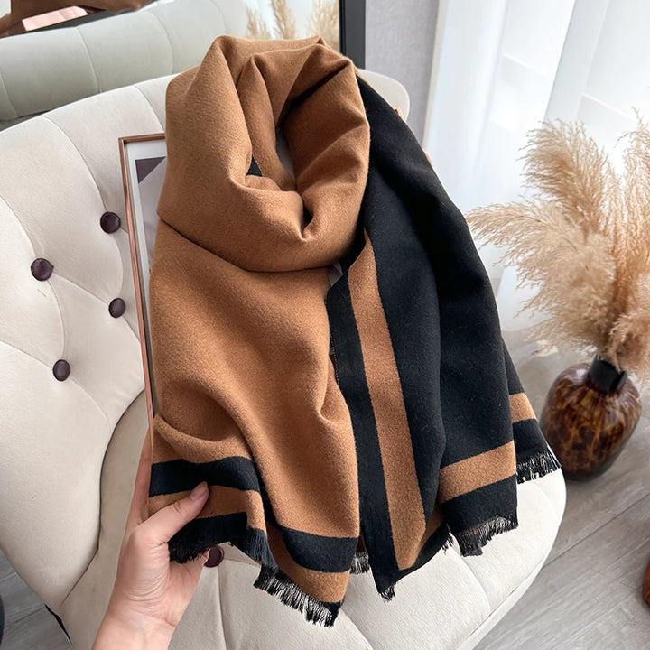 Serin Chic Border Scarf