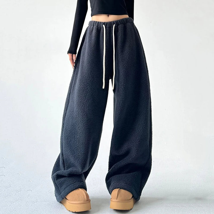 Clara Loose Lambswool Joggers