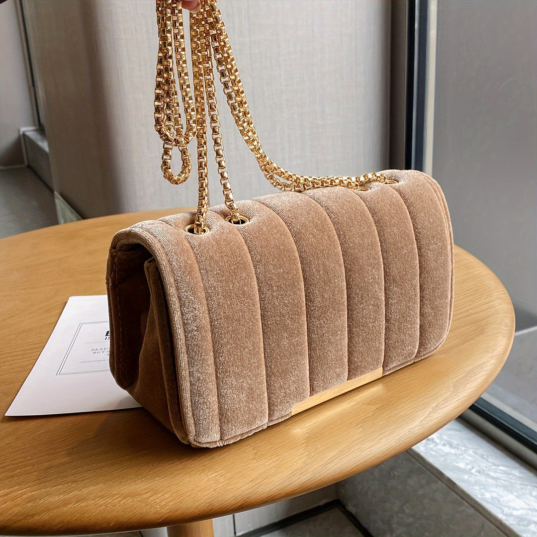 Kaira Velvet Chain Bag