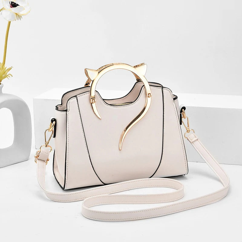 Luvina Cat Handle Bag