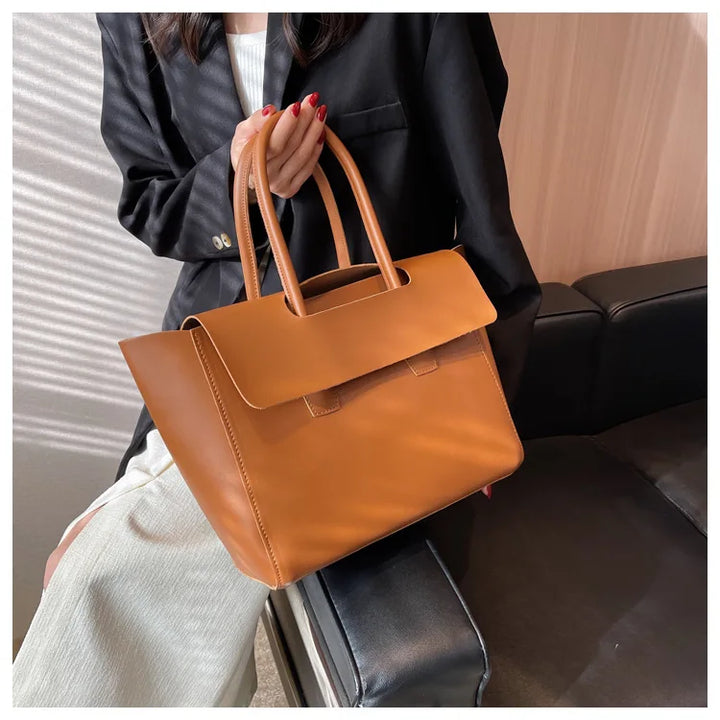 Tavona Leather Totebag