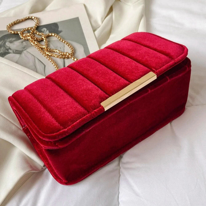 Kaira Velvet Chain Bag