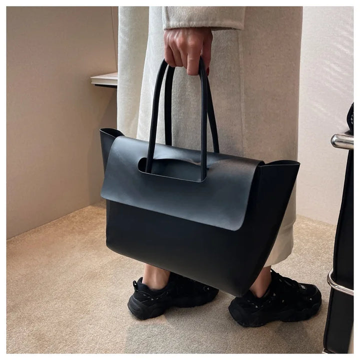Tavona Leather Totebag