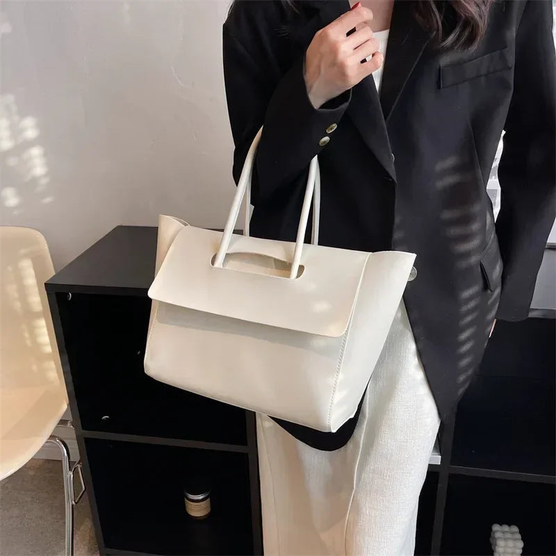 Tavona Leather Totebag
