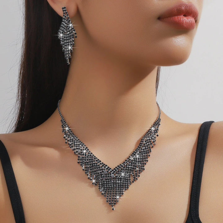 Valenora Crystal Necklace Set