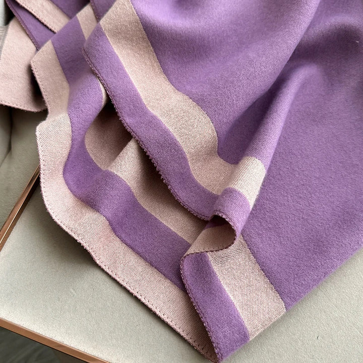 Serin Chic Border Scarf