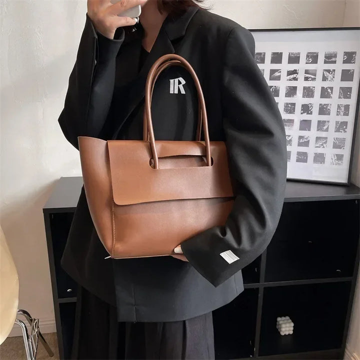 Tavona Leather Totebag
